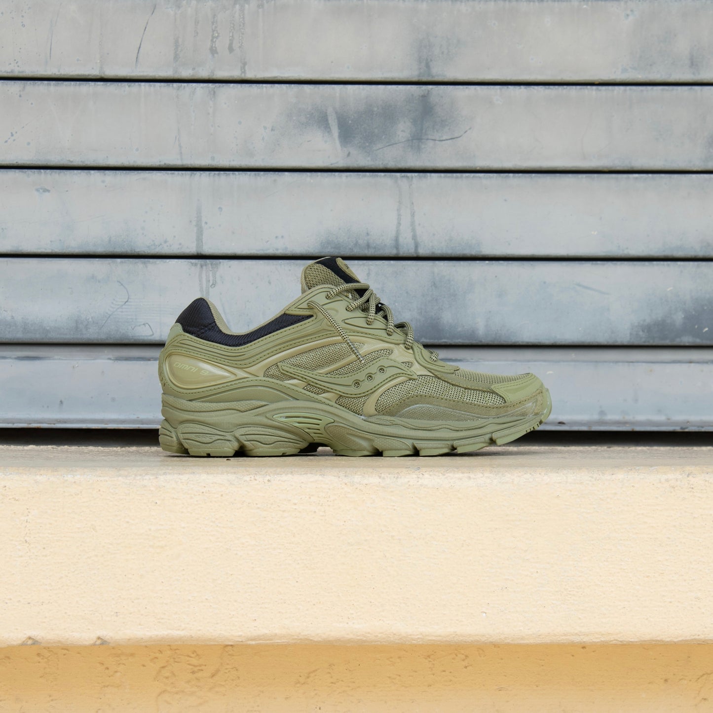 Mens Saucony ProGrid Omni 9 (Green/Vert)