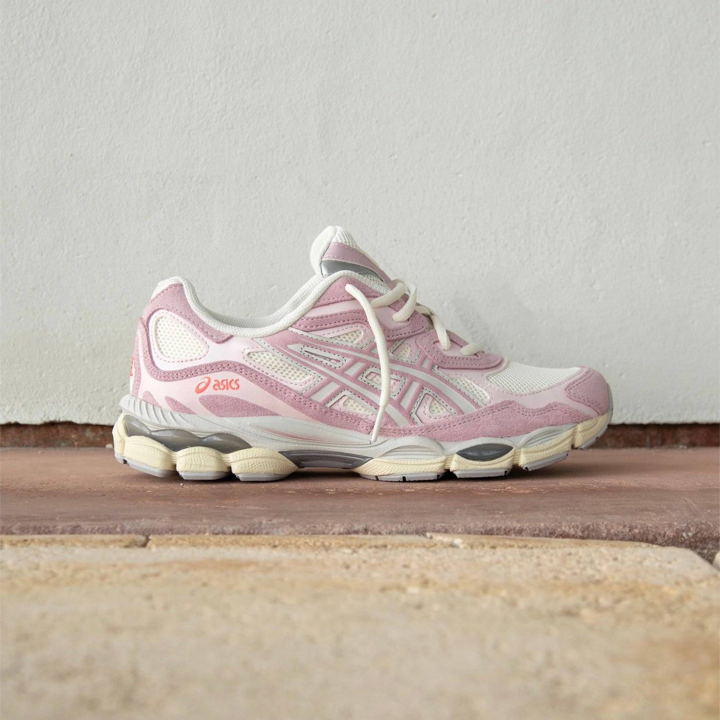 Mens Asics Gel-NYC (Cream/Rose Water)