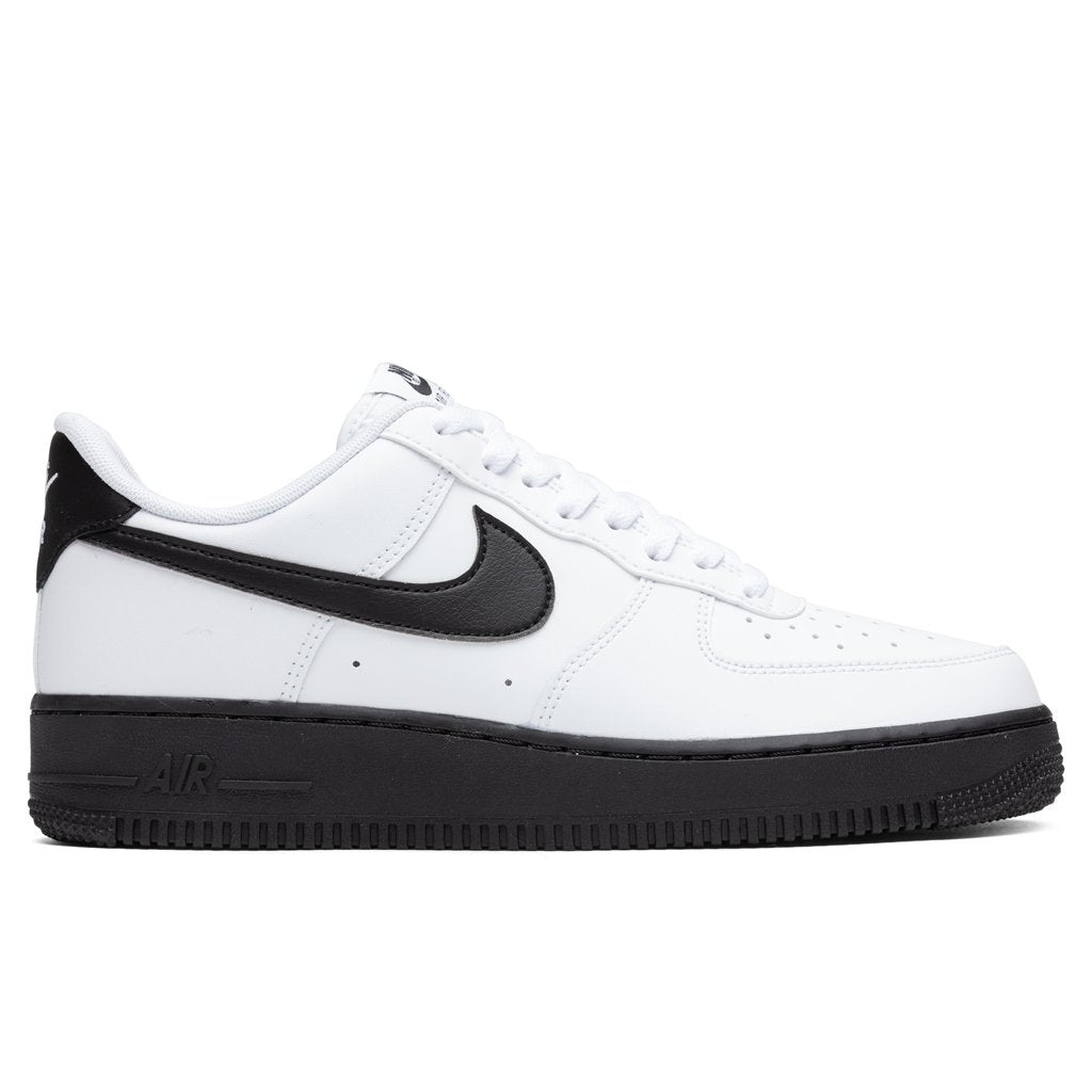 Air Force 1 '07 - White/Black Midsole