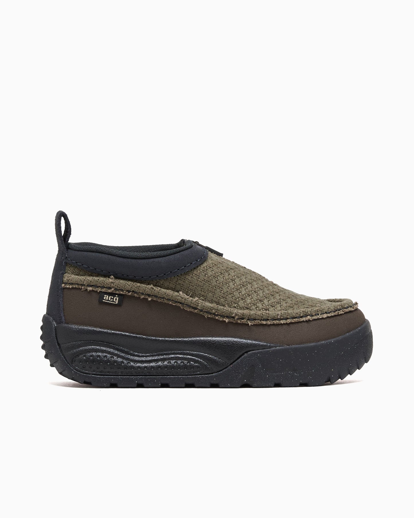 Nike ACG Izy "Black Medium Olive"