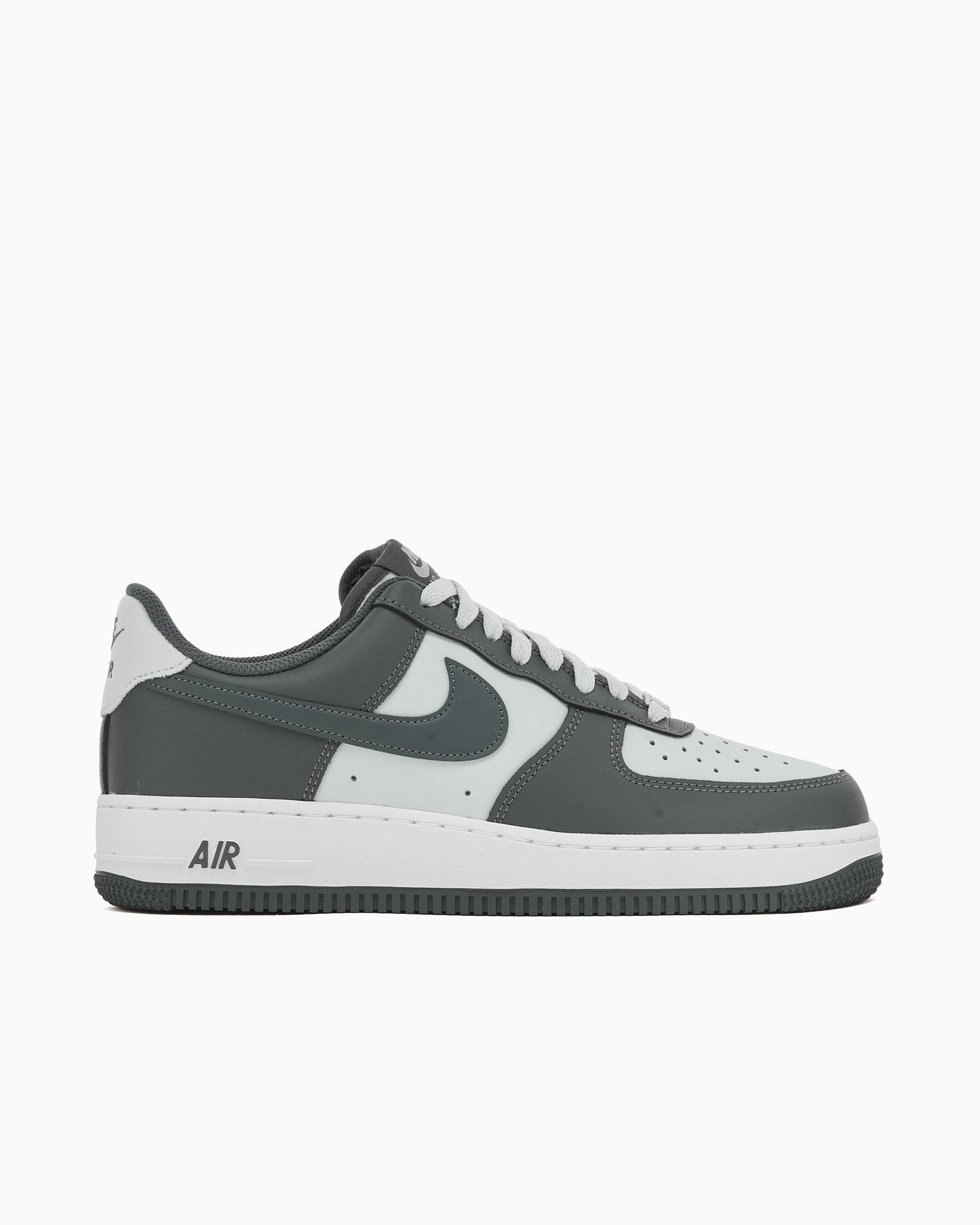 Nike Air Force 1 '07