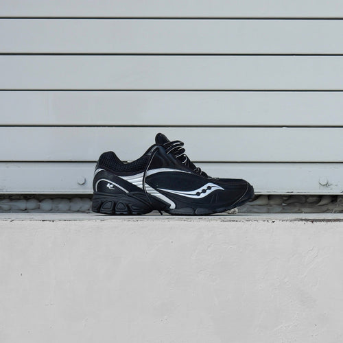 Mens Saucony ProGrid V2 (Black/Silver)