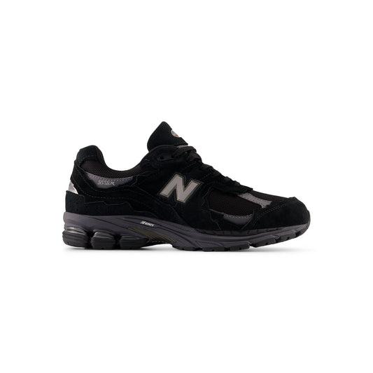 New Balance 2002R Gore-Tex (Black/Magnet)