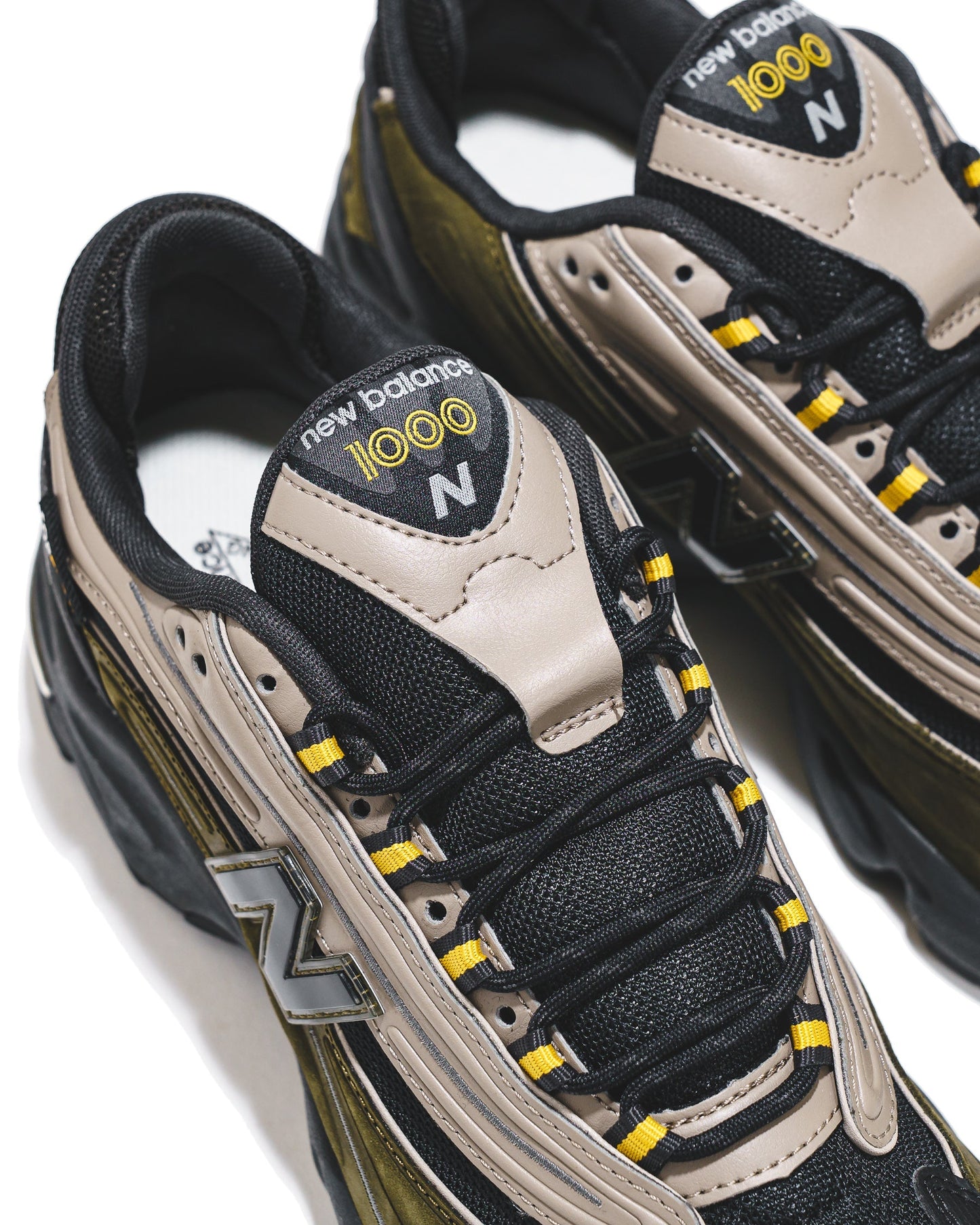 New Balance Men 1000 Pearl Grey M1000L