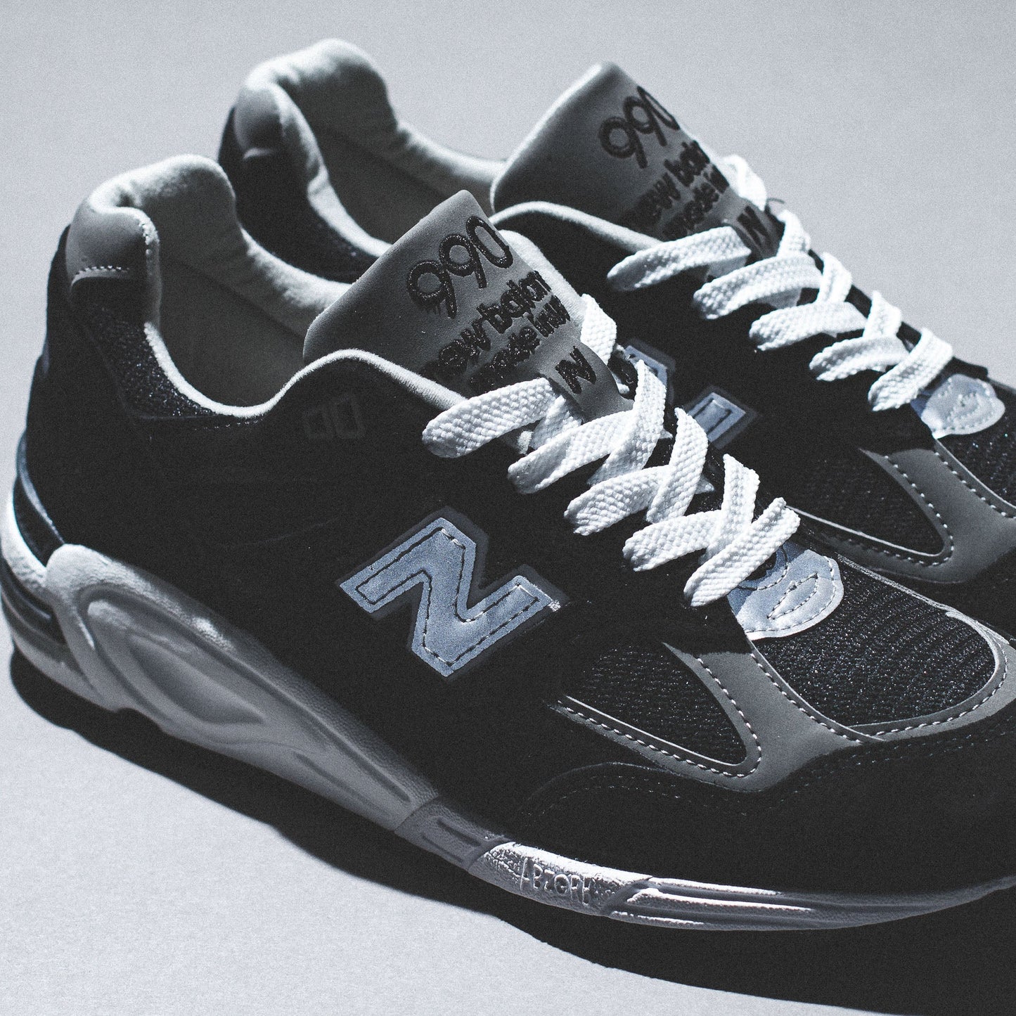 New Balance Men 990v2 Black Made In USA M990BL2