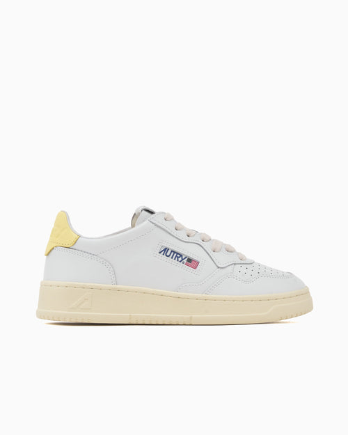 Autry Women's Medalist Low Leather
