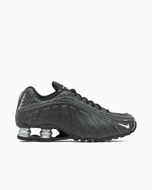 Nike Shox R4 "Black Distressed"