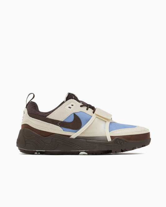 Nike x Travis Scott Zoom Field Jaxx "Leche Blue"